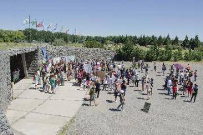 Manifestaron por el traslado del mono Toti 