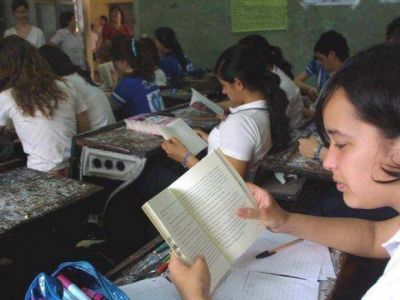 El 66% de los chicos de la secundaria p�blica no aprende a leer