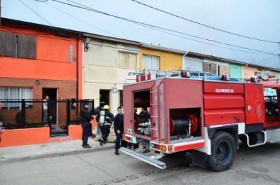 Menores habr�an provocado incendio en el interior de su vivienda 