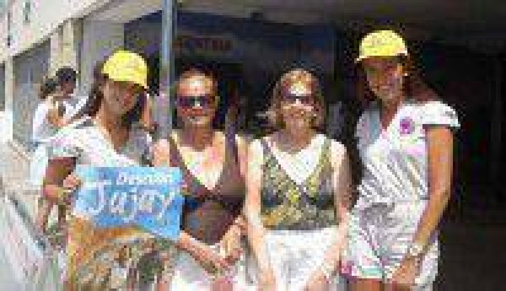  Con diversas actividades promocionan Jujuy en la Costa Atl�ntica