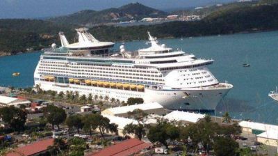 Al menos 300 personas se enfermaron en un crucero por el Caribe