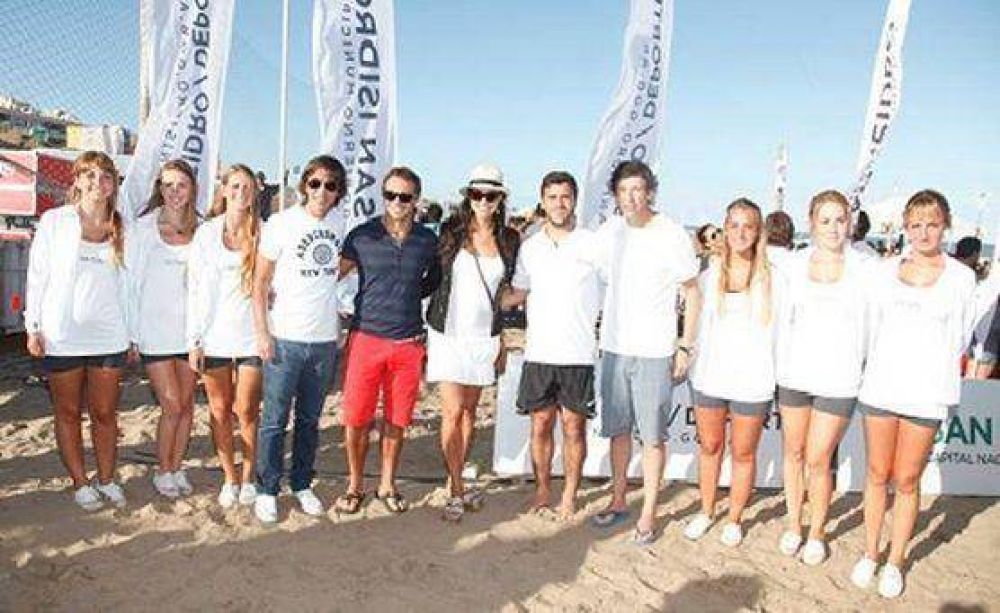 Con rugby y un recital en vivo, San Isidro cerr� su campa�a en la Costa