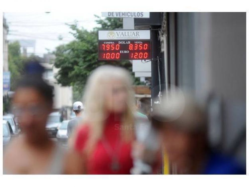 Una casa de cambio y el Banco de Santa Fe vendieron U$D 17.600