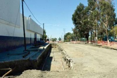 Contin�an los avances en la obra del pluvial de Km. 3 