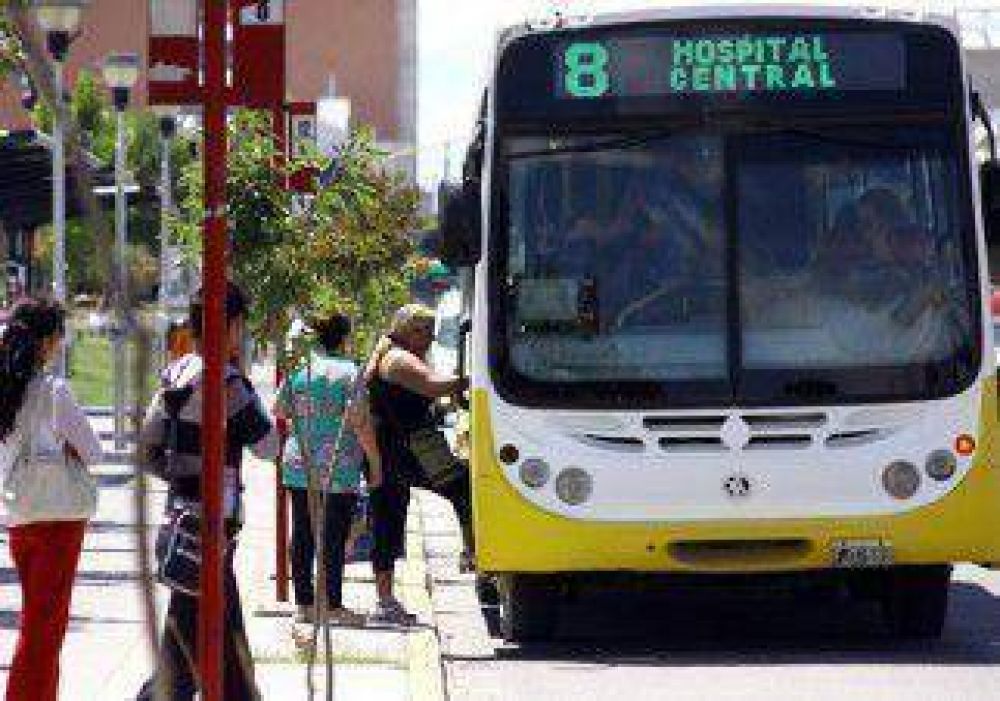 Antes de la suba quieren m�s datos de los colectivos  