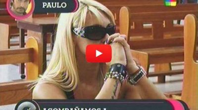 Farro rez� en la Catedral y se mostr� con la familia de Suris