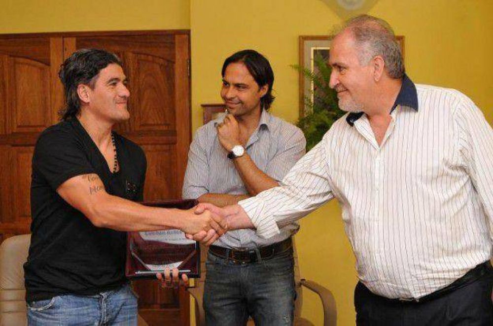 El Burrito Ortega fue distinguido en el municipio