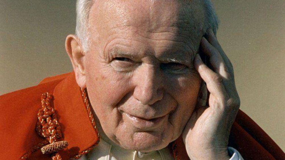 Robaron sangre del papa Juan Pablo II