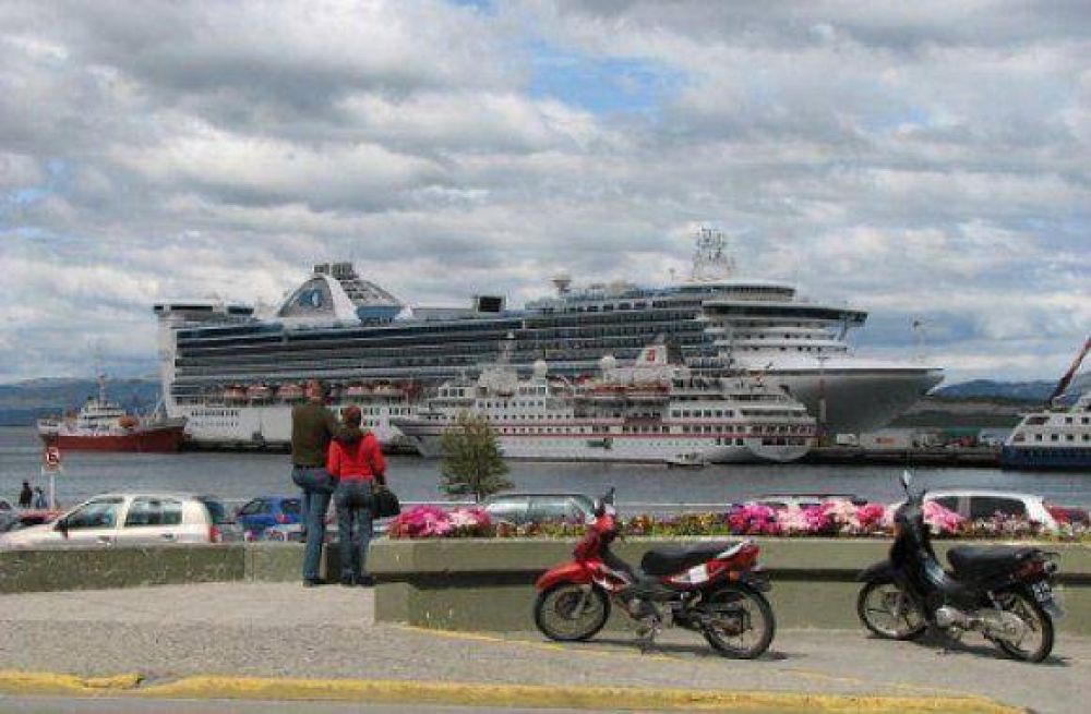 Los cruceros traern unos 7 mil turista este fin de semana 