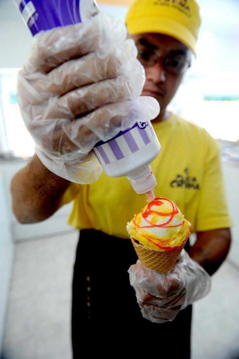 Te anims a probar helados de berenjena, mate cocido o de quesillo y miel de caa?
