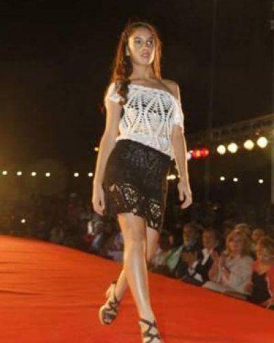 Estilo, arte y glamour, en el desfile de Albard�n