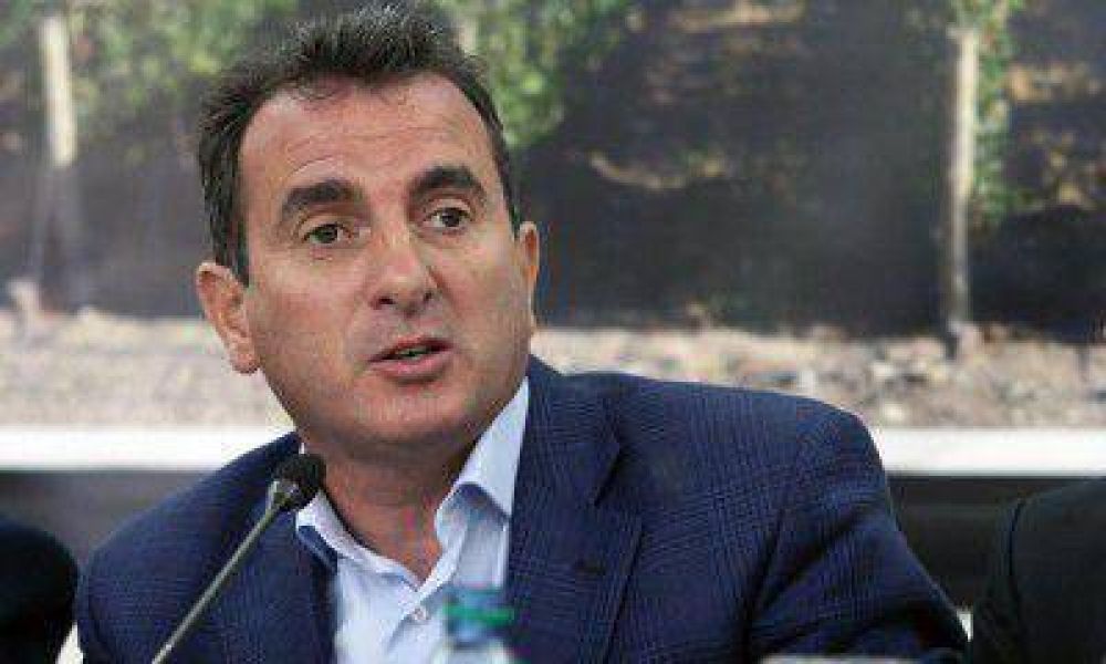 Francisco P�rez pone la lupa sobre los cambios de funciones y duda de las licencias por enfermedad