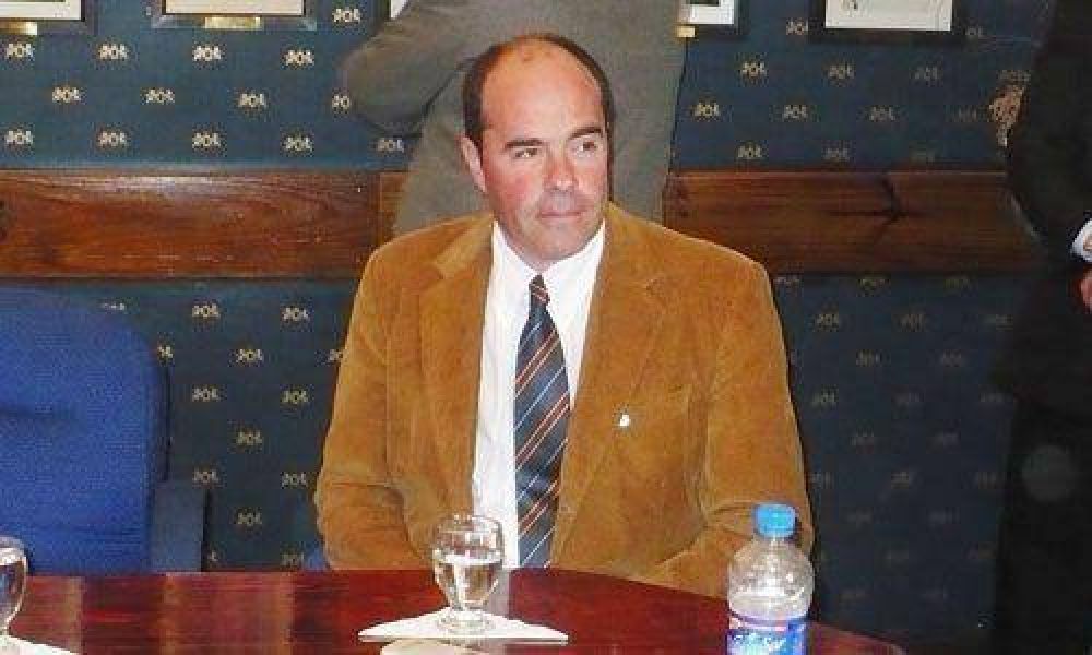 Opositores piden la interpelaci�n del secretario de Obras P�blicas