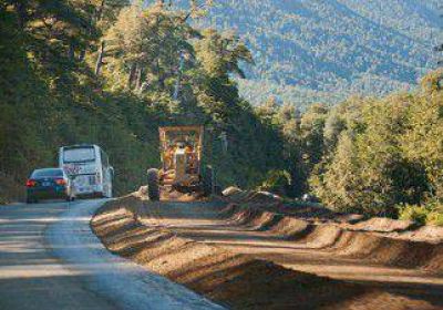 Sapag sali� a ratificar su plan de obras  