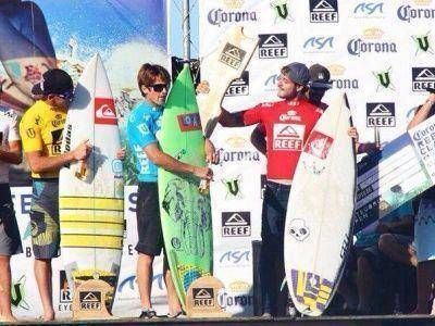 SANTIAGO MU�IZ VENCIO EN EL CORONA REEF CLASSIC 2014