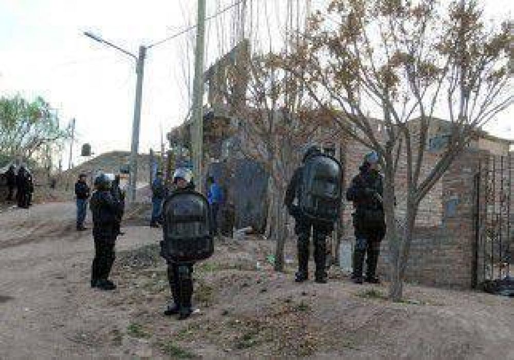 Violento enfrentamiento a balazos entre dos familias en Villa Ceferino  