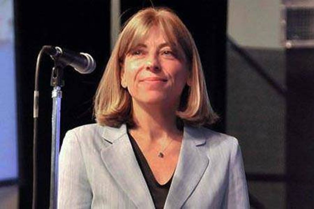 Otra p�rdida para el Gabinete provincial, Theresa Durnbeck se fue a la Naci�n