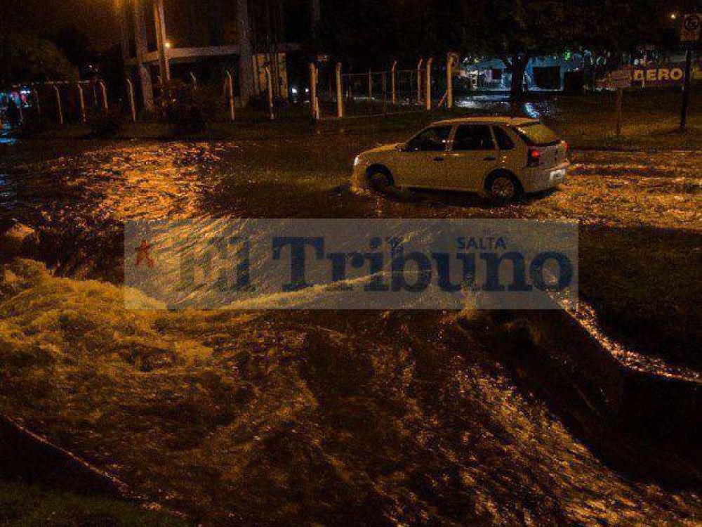 Una tormenta dej� anegada a toda Salta