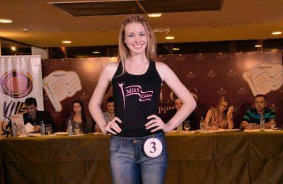 Una multitud disfrut� de la elecci�n de Miss C�rdoba en el Shopping Melos