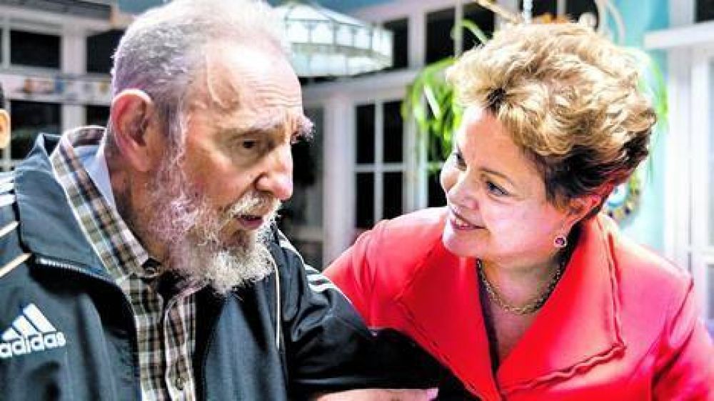 Ra�l Castro defiende la inversi�n extranjera tras inaugurar un puerto clave