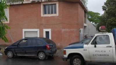 Sujetos armados asaltan a dos ancianos y los golpean