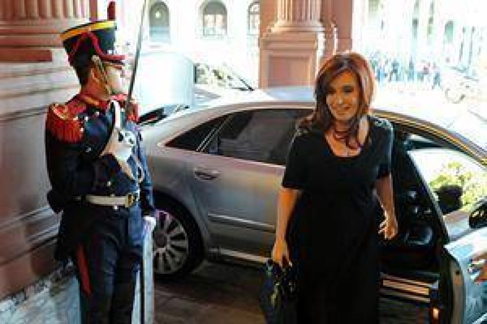 Cristina Kirchner regres� al pa�s tras participar de la cumbre de la Celac
