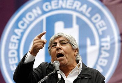 Moyano reclam� una suma fija de $3000 para compensar la inflaci�n