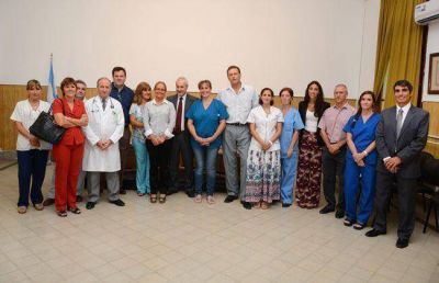 El Banco Galicia entreg� equipamiento al Hospital