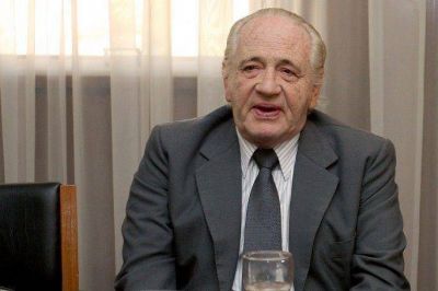 El juez Carlos B�hm est� en la mira: piden su juicio pol�tico por haber fallado a favor de una "amiga �ntima"