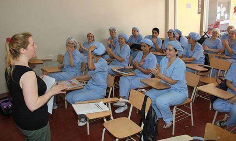 Carrera de instrumentaci�n quir�rgica gratuita en San Isidro