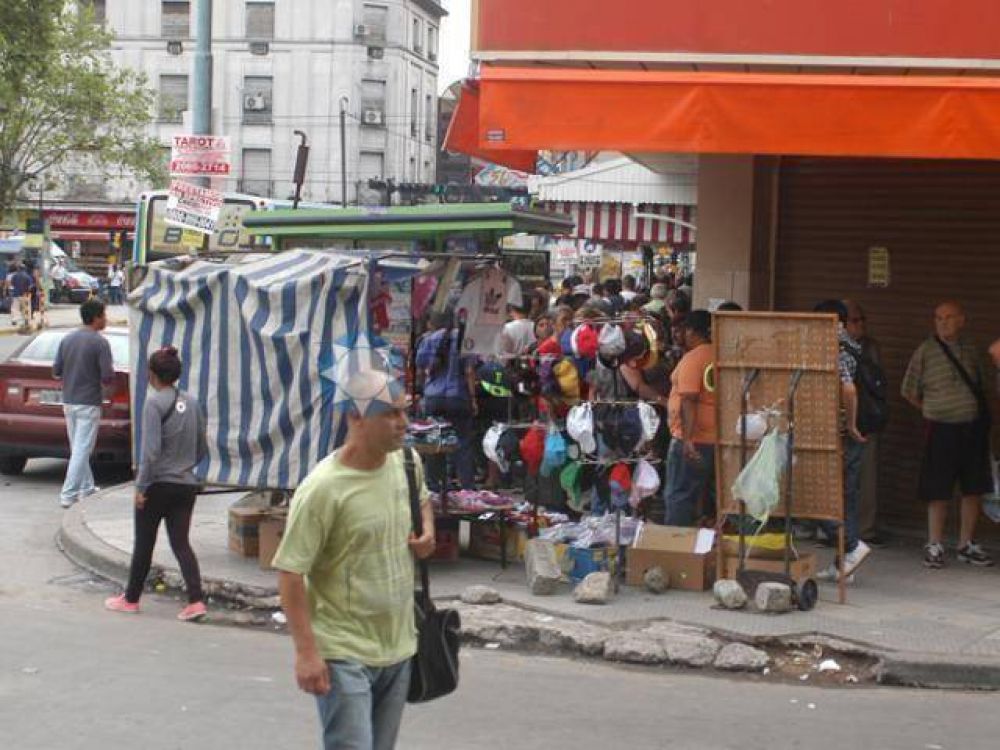 Fuertes quejas de vecinos y comerciantes de la estaci�n