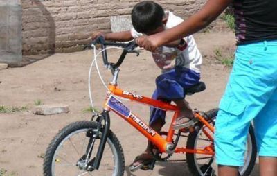 Ariel, el peque�o caminante, recibi� �mimos� de todos