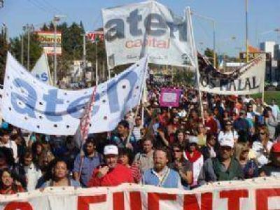 Este viernes habr� cumbre entre ATEN y el Gobierno