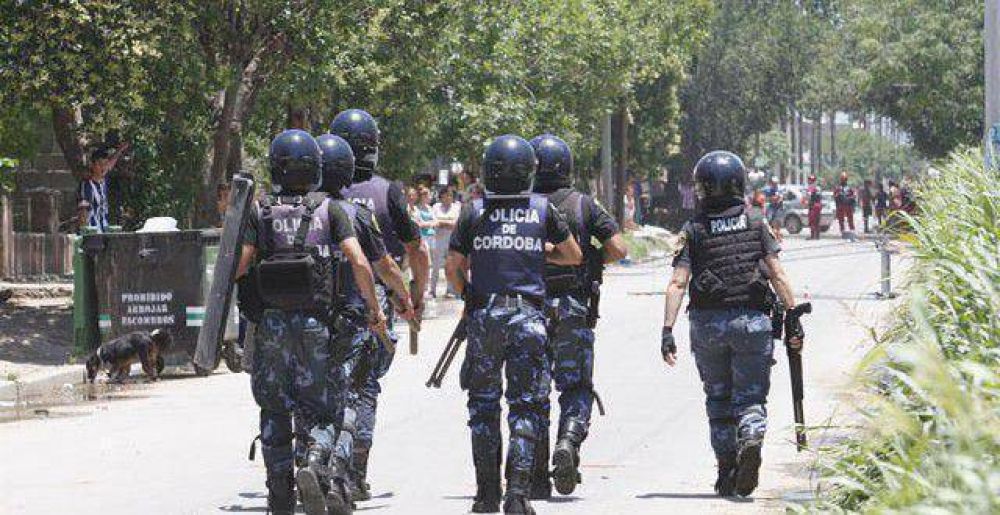 Detuvieron a otros dos polic�as por el acuartelamiento de diciembre