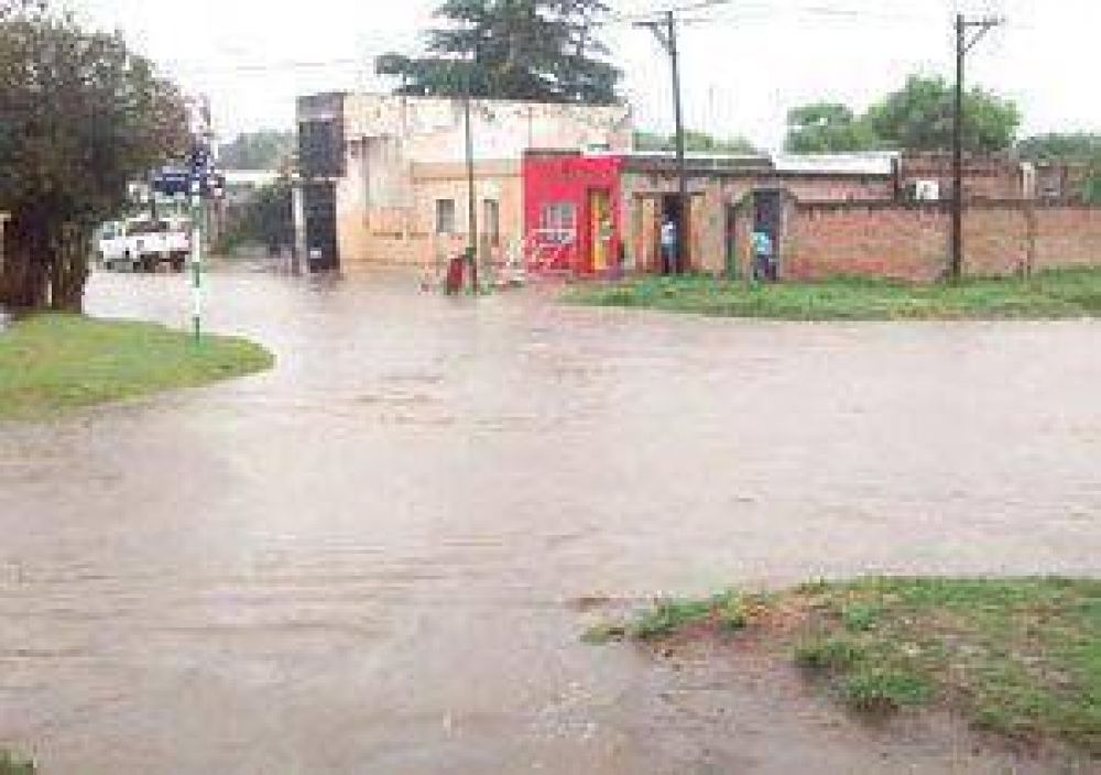 Otra vez la lluvia dej� con problemas a barrios