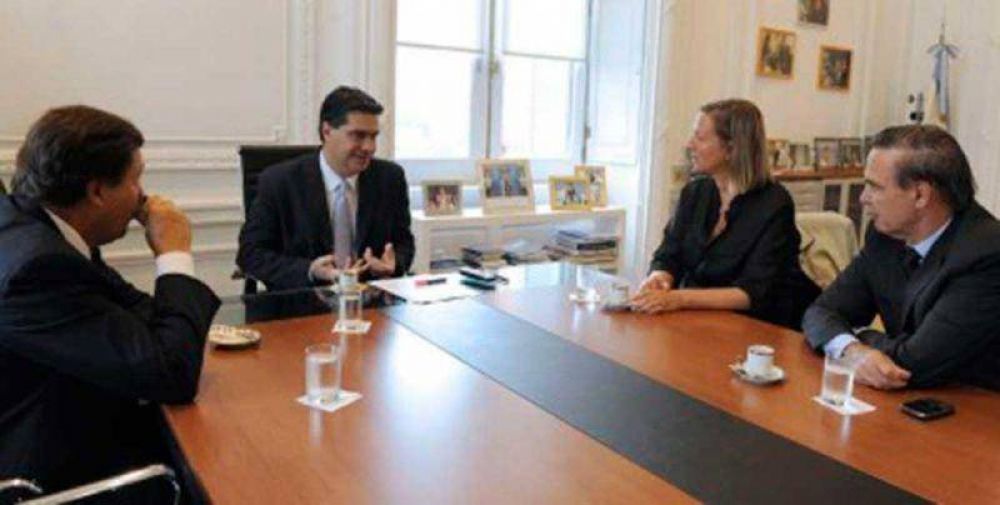 Martini realiz� pedidos y promesas al jefe de Gabinete
