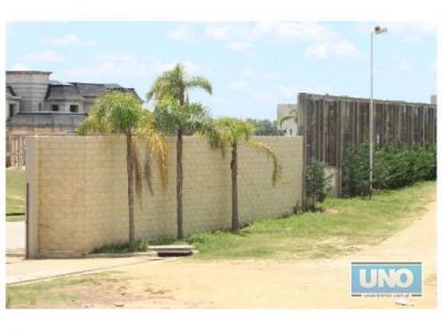 El borde costero tiene tramos privados que a�n no se discuten