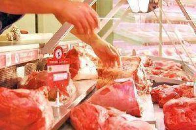 En Santiago suben precios de la carne, autos, repuestos y prendas escolares