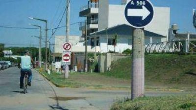 Se comenz� a ordenar la se�alizaci�n en la ciudad