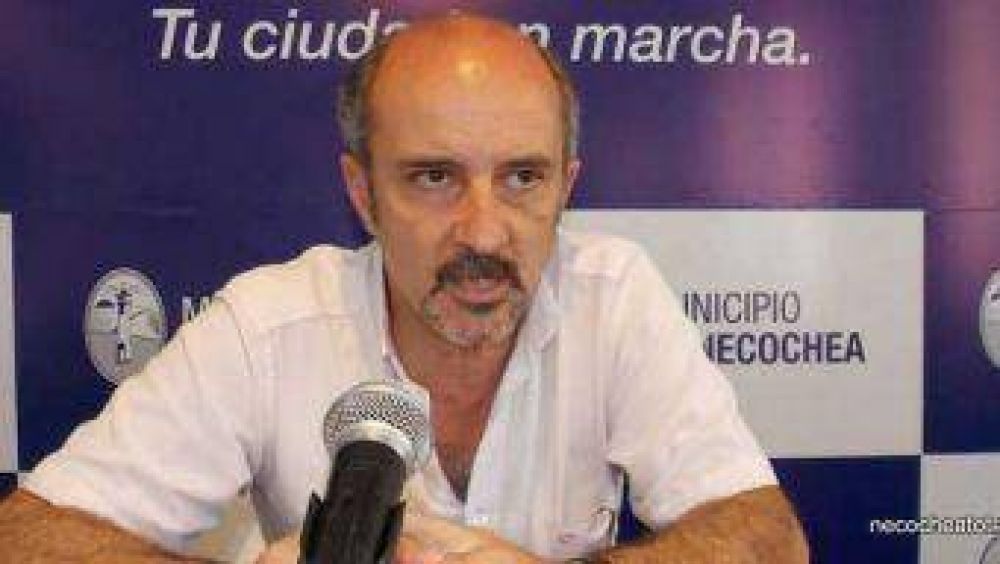 Gestiones ante Prefectura para que repare el ca�o cloacal