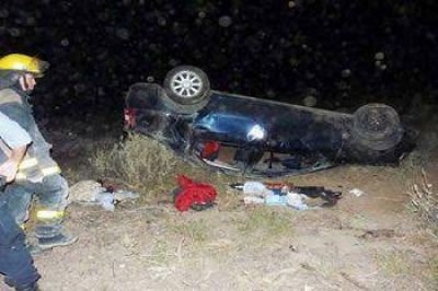 VIOLENTO VUELCO DE UNA FAMILIA DE CALETA