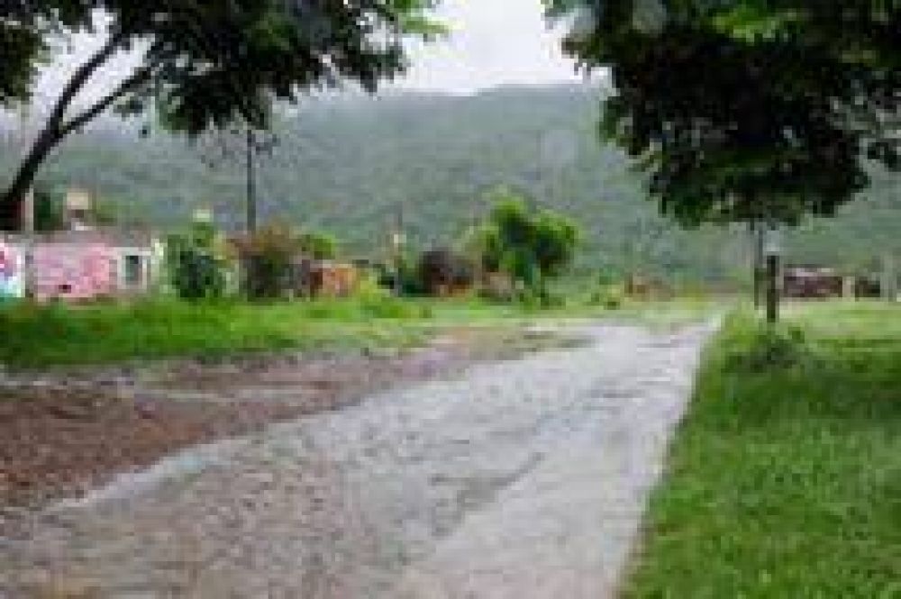 El municipio visit� a familias que sufrieron inconvenientes por la lluvia