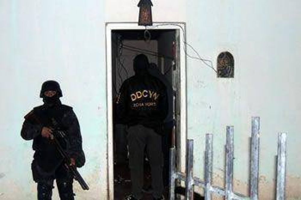 SECUESTRAN UN KILO Y MEDIO DE MARIHUANA EN LAS HERAS