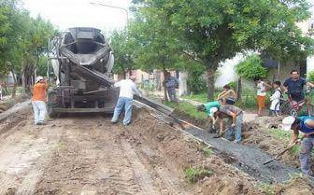 Contin�a la ejecuci�n de obras p�blicas en Santa Luc�a
