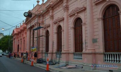 Ratifican a funcionarios y avanza la conformaci�n del gabinete provincial