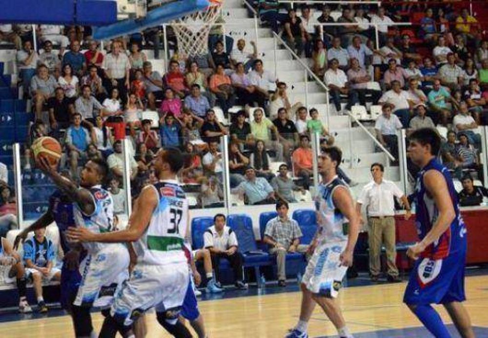 Regatas, con la mira en el juego con Gimnasia