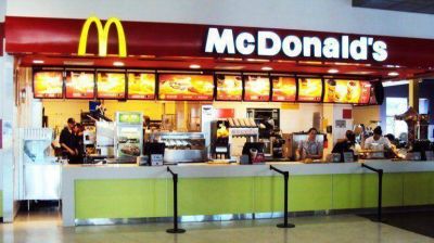 Empleada de McDonald's vend�a hero�na en la "cajita feliz"
