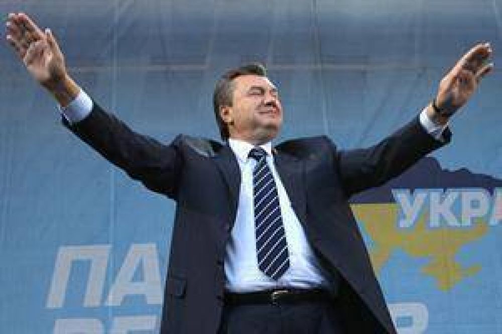 Ucrania: Viktor Yanukovich pidi� licencia por enfermedad, en medio de la crisis
