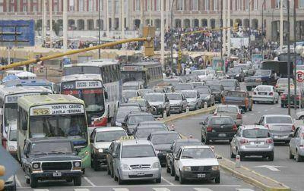 Se proponen incrementar desde este a�o la cantidad de viajes en colectivo