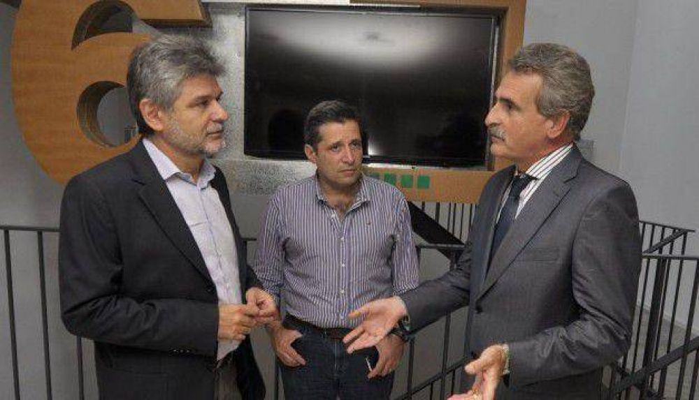 Santa Mar�a, Filmus y Rossi preparan un encuentro para febrero